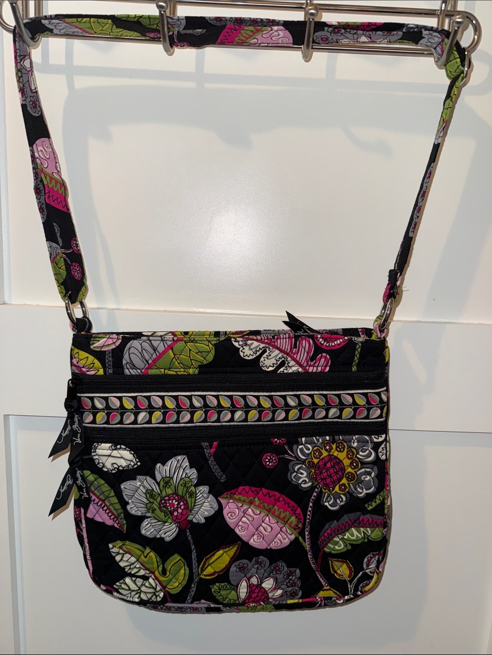 Vera Bradley Triple Zip Hipster in Moon Blooms. EUC